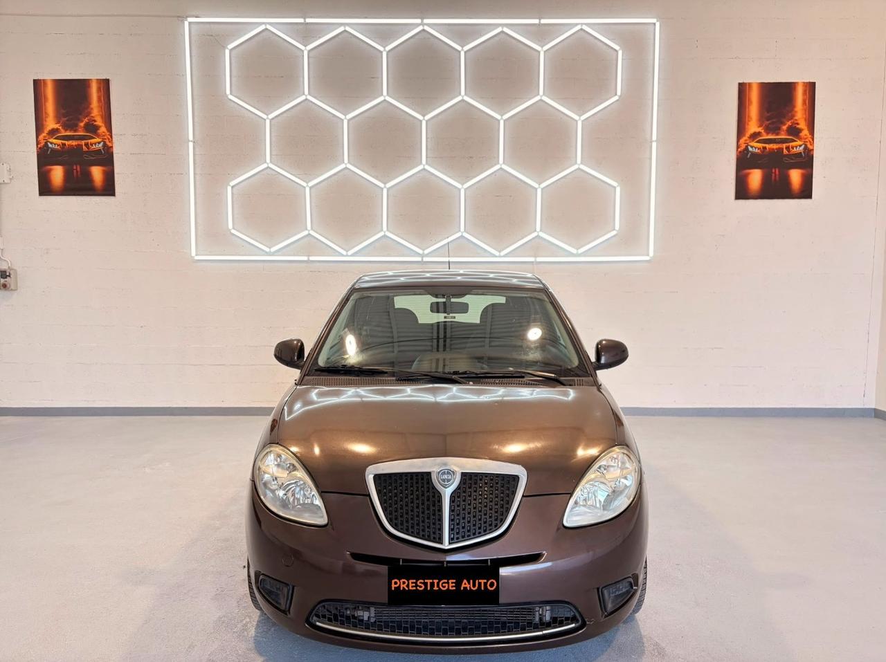 Lancia Ypsilon 1.2 Platino