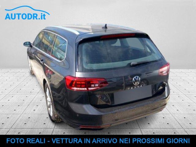 VOLKSWAGEN Passat Variant 2.0 TDI EVO 150CV DSG Business Navi, LED, Ambient