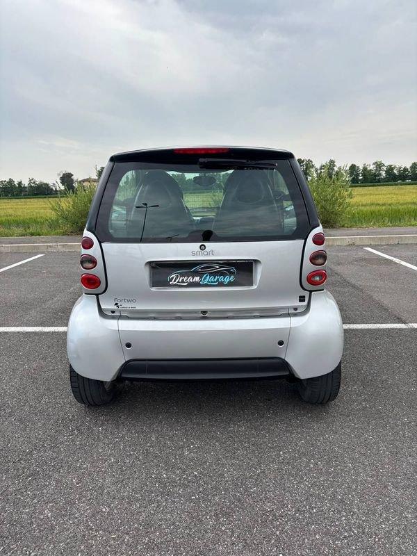 smart fortwo fortwo 700 coupé grandstyle (45 kW)