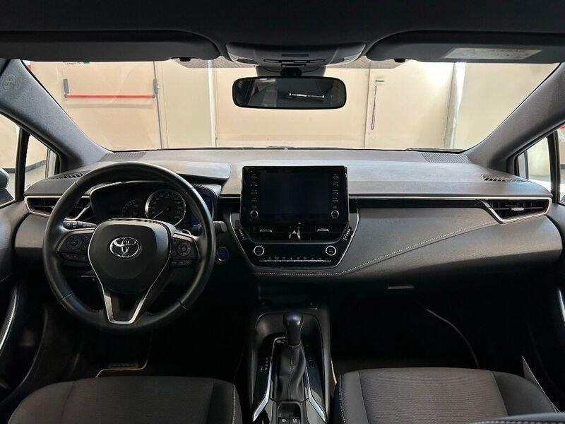 Toyota Corolla Touring Sports 2.0 Hybrid Business