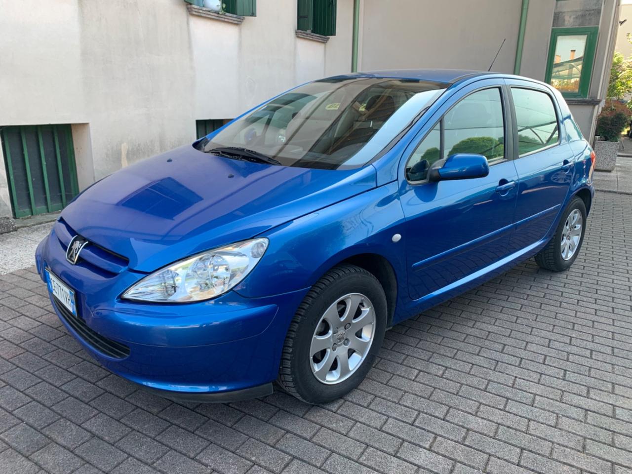 Peugeot 307 2.0 HDi 5p. XR