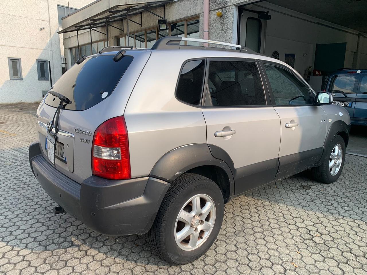 Hyundai Tucson 2.0 CRDi TD Dynamic GANCIO TRAINO
