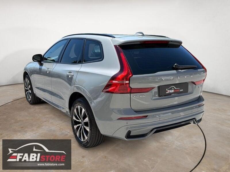 Volvo XC60 B5 AWD 250 Cv R-Design Plus Dark - KM/0