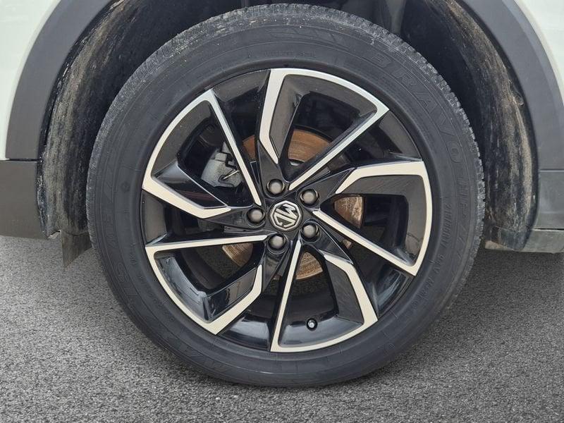 MG ZS Benzina MG ICE 1.5L MT LUX Dover White DARK interior