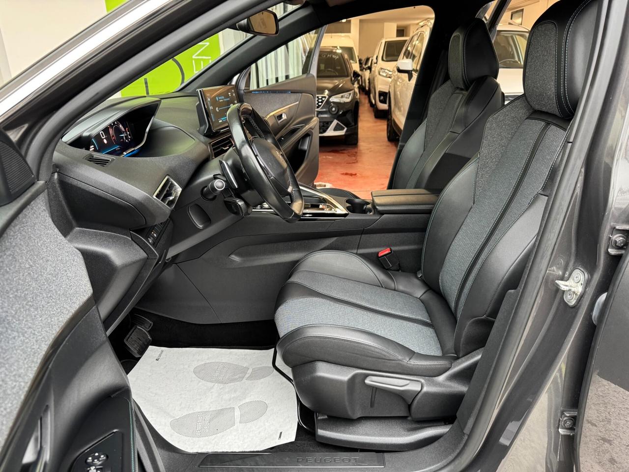 Peugeot 5008 1.5hdi AllurePack 7P GARANZIA 36 MESI