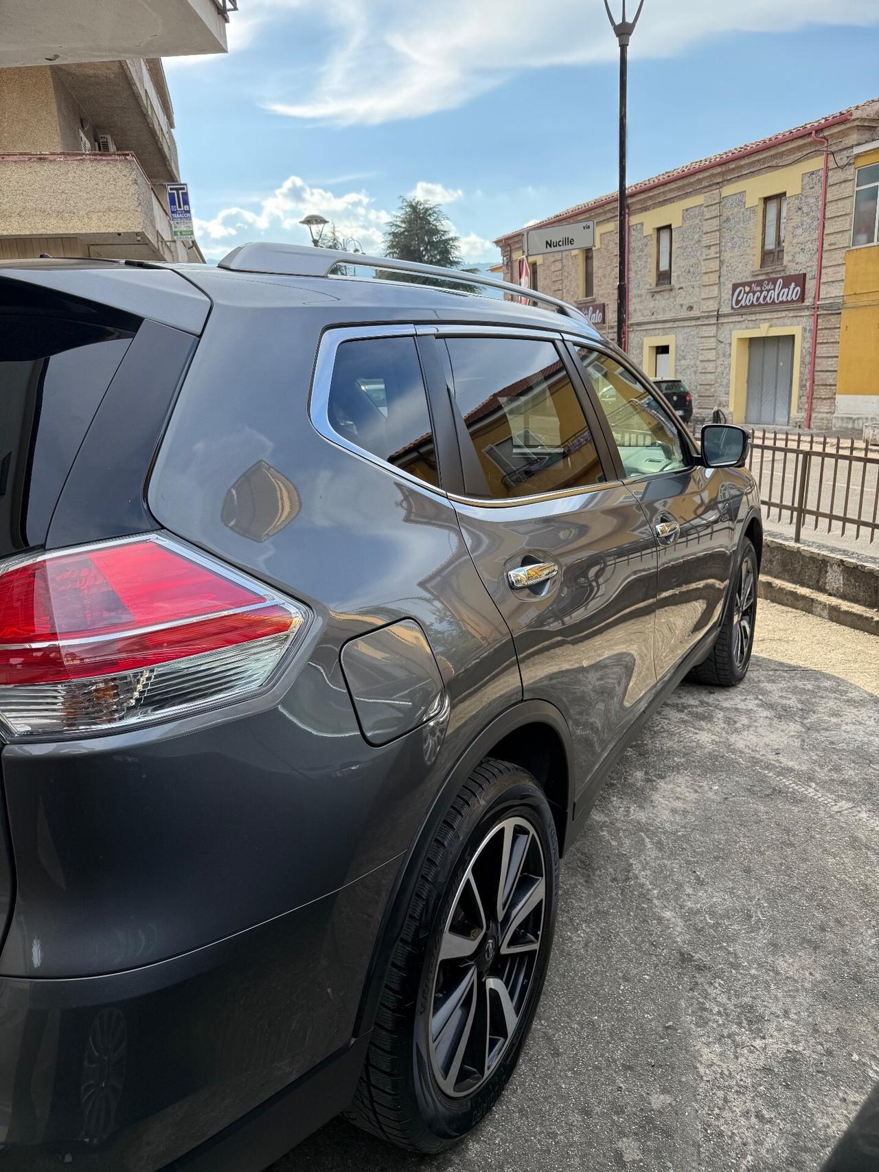 Nissan X-Trail 4WD FULL OPTIONAL.