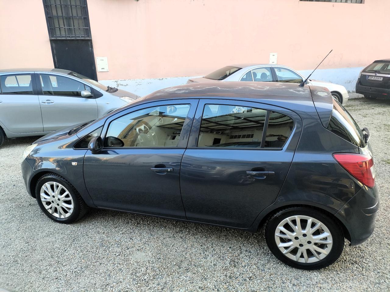 Opel Corsa 1.2 5 porte Enjoy