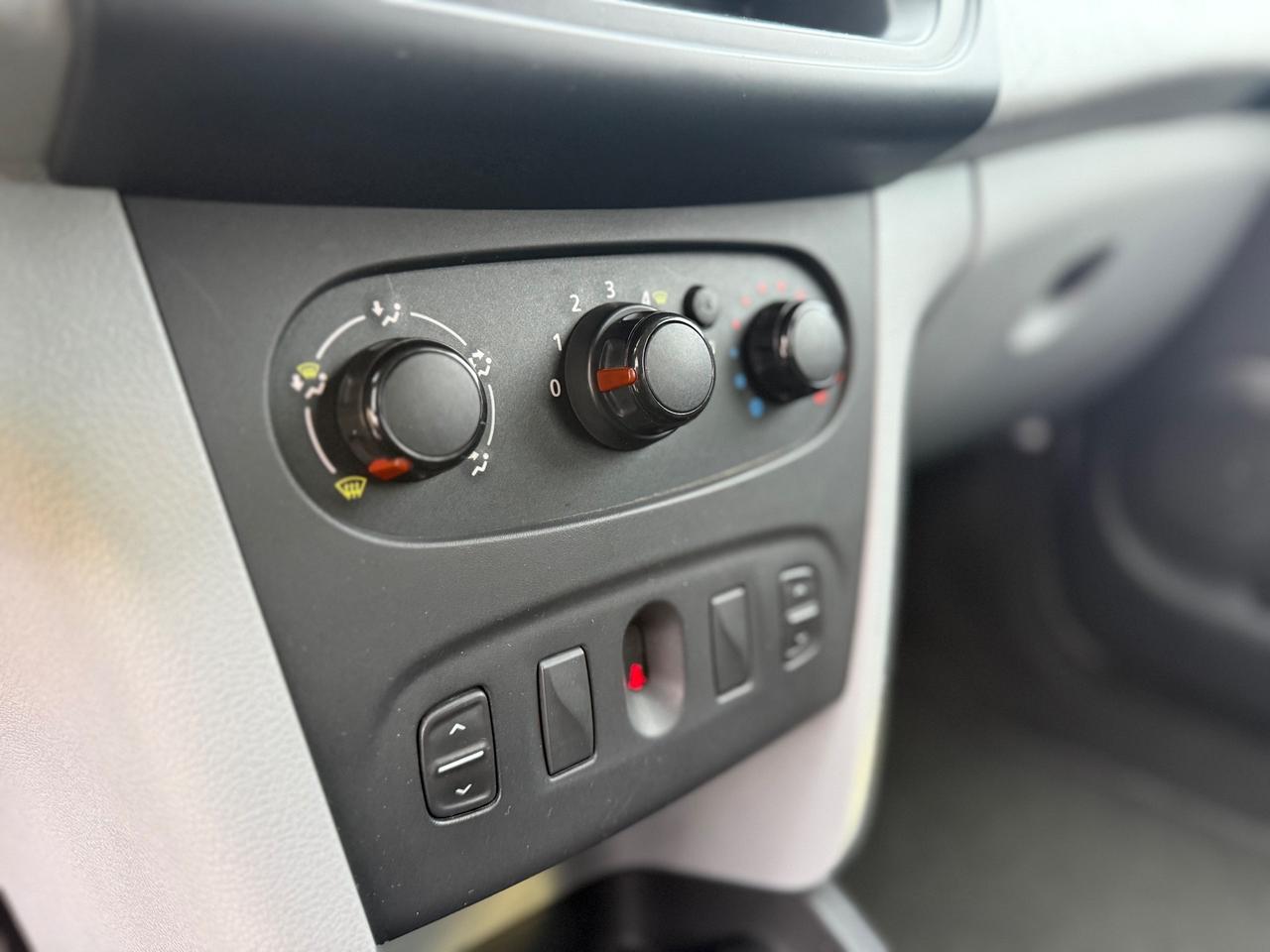 Dacia Sandero 1.5 dCi 8V 75CV Ambiance NEOPATENTATI