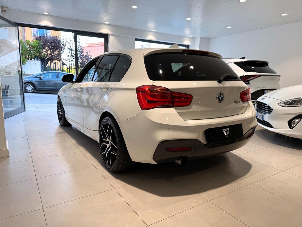 Bmw 116 116d 5p. Msport