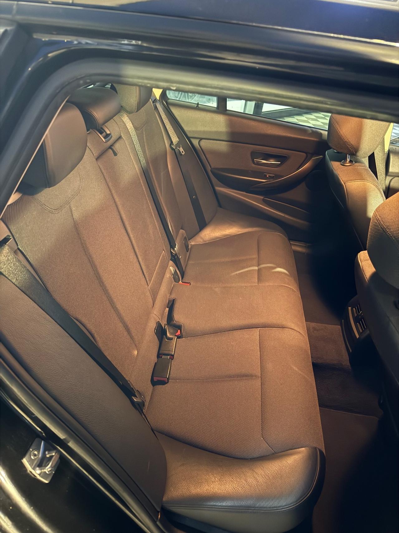 Bmw 320 320d xDrive Touring Msport