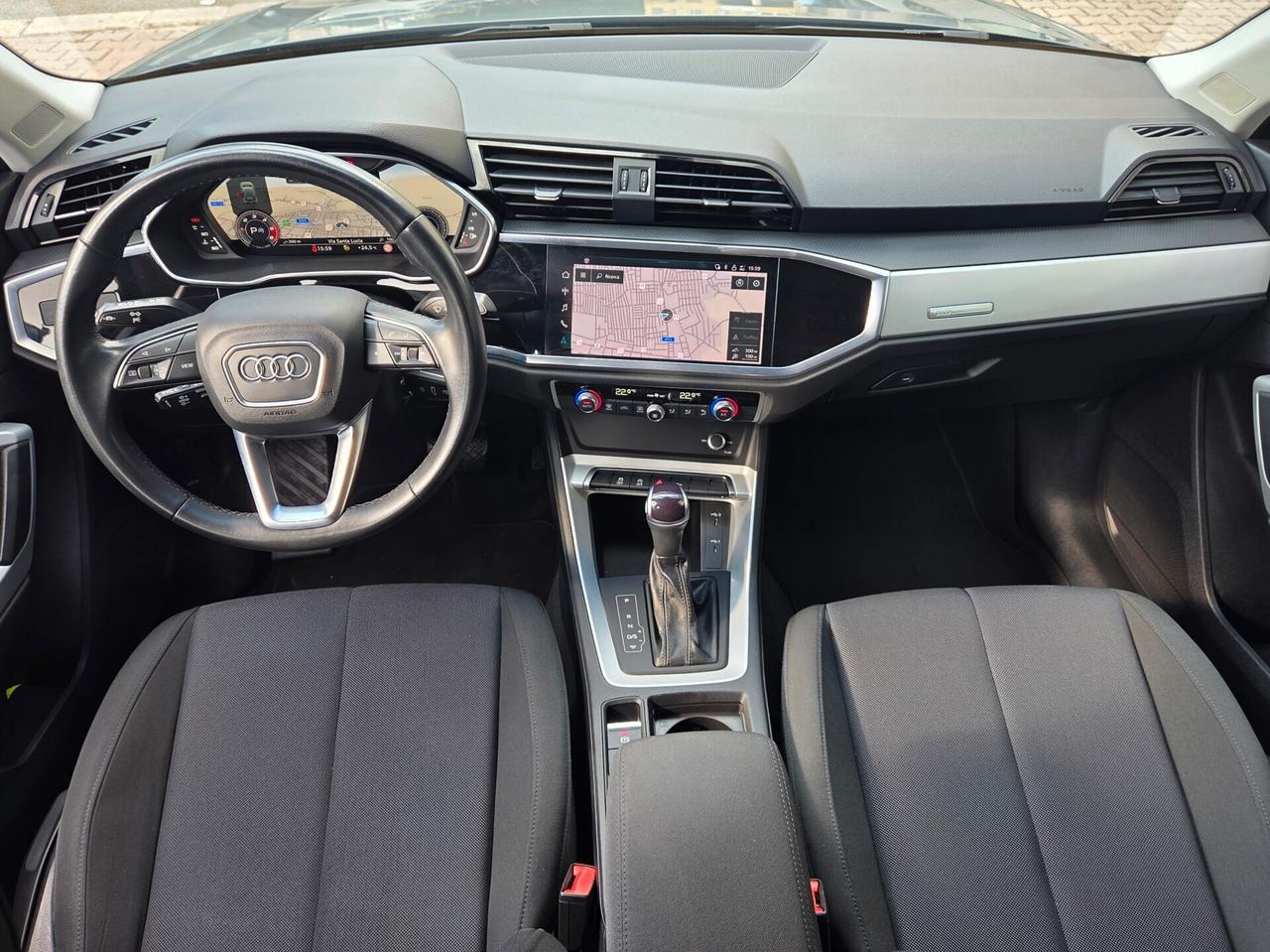 Audi Q3 35 TDI S tronic 150 cv Business