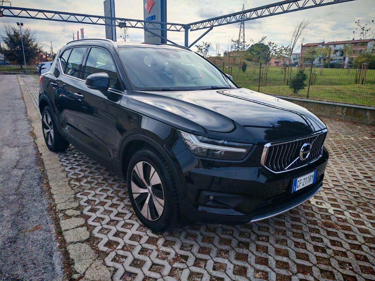 Volvo XC40 T4 Recharge Plug-in Hybrid R-design