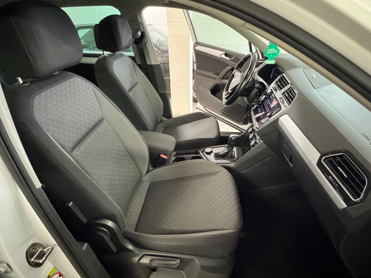 Volkswagen Tiguan 2.0 TDI SCR DSG 4MOTION Sport BMT R-LINE