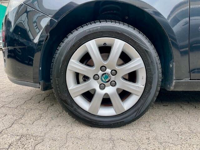 Skoda Roomster 1.2 12V 70CV Style E4 Garanzia 12 Mesi