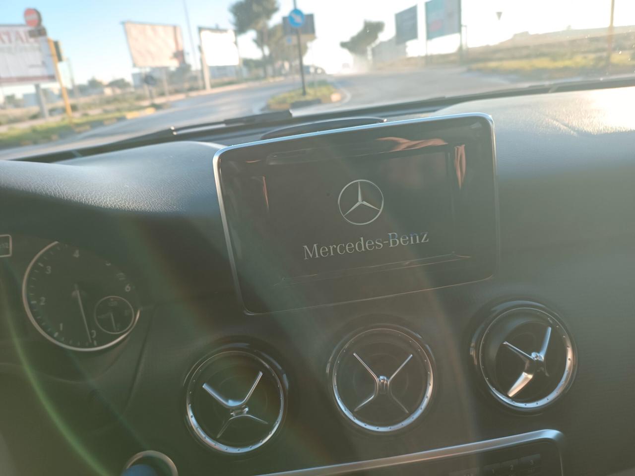 Mercedes-benz A 180 200 CDI Premium