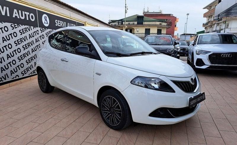 Lancia Ypsilon 1.0 FireFly 5 porte S&S Hybrid Gold