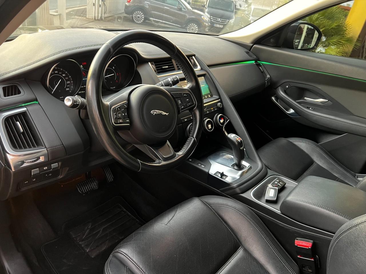 Jaguar E-Pace 2.0D 180 CV AWD aut. R-Dynamic