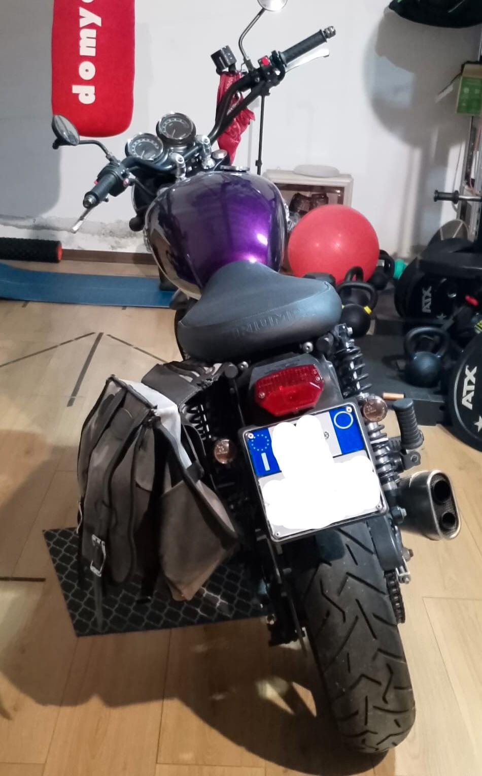 Triumph Bonneville SE