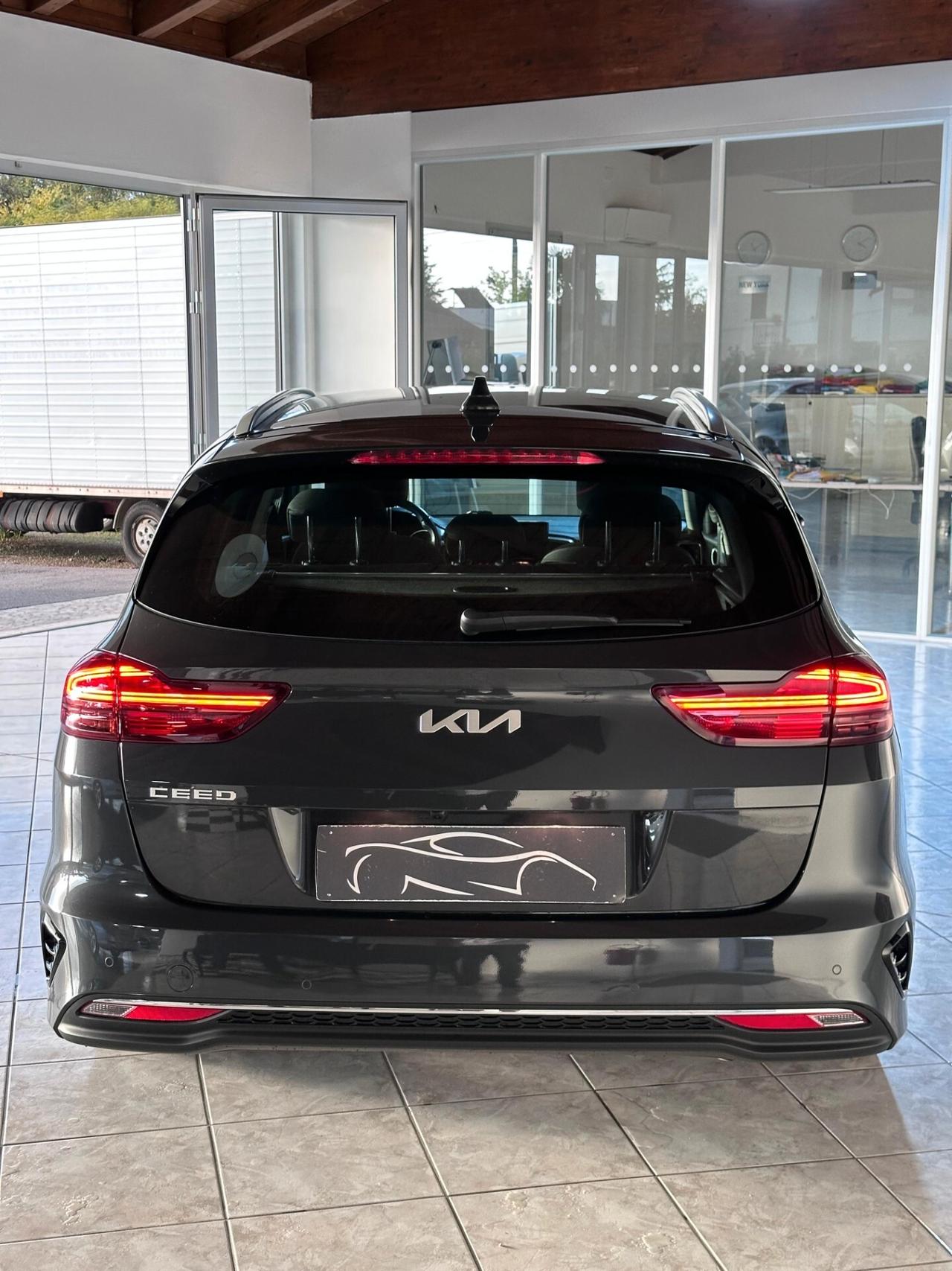 Kia Ceed 1.6 CRDi 136 CV MHEV DCT SW Business