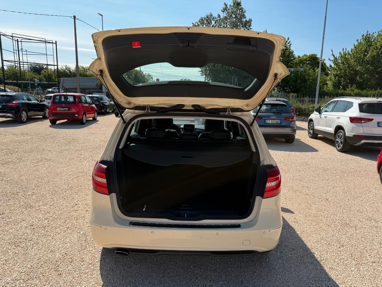 Mercedes-benz B 180 CDI BlueEFFICIENCY Executive