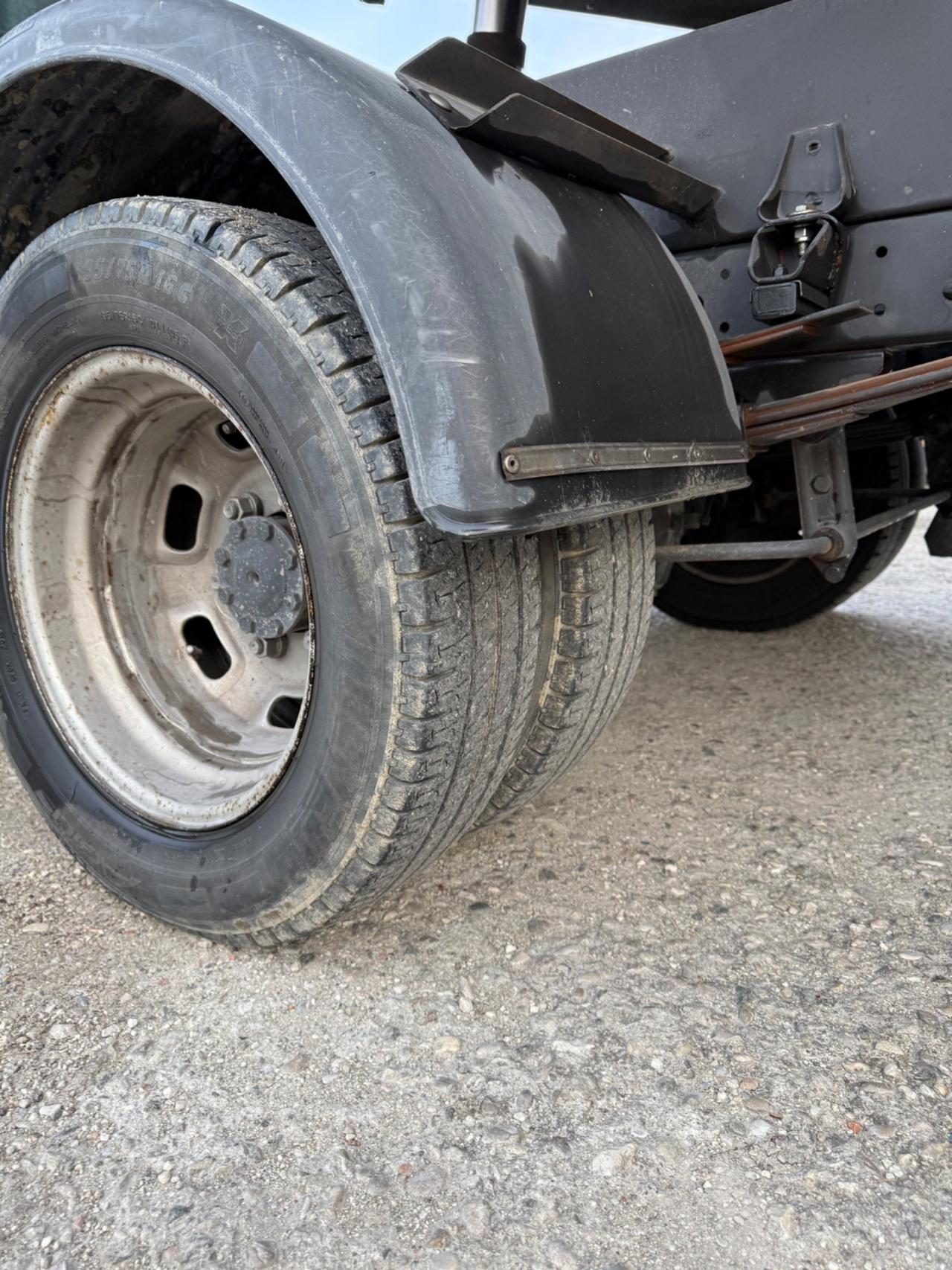 Iveco Daily ribaltabile trilaterale