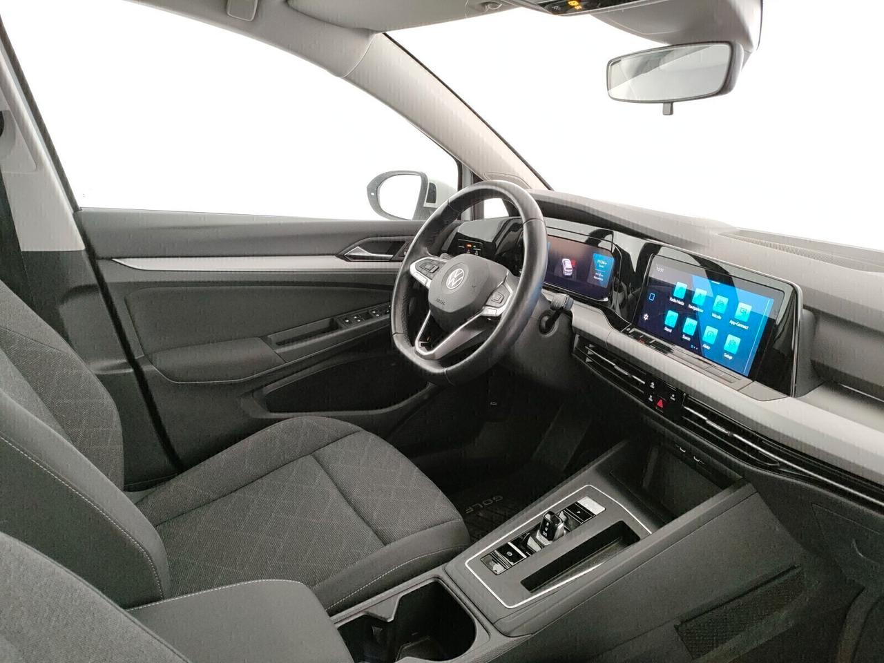 Volkswagen Golf 1.5 TGI DSG 130 CV Aziendale