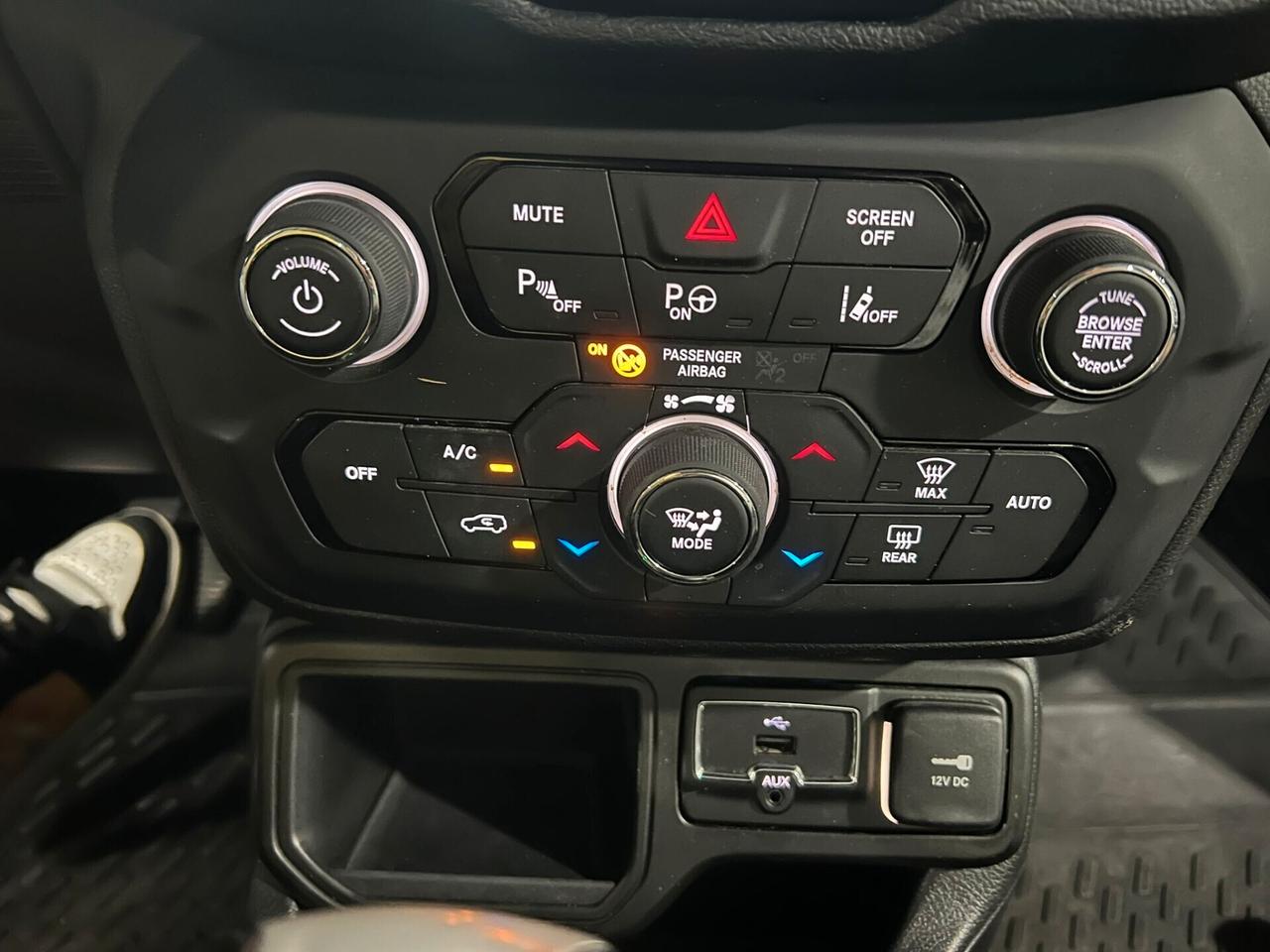 NUOVA JEEP RENEGADE LIMITED BLACK LINE 1.6 MJT 120CV DCT AUTOMATICA - TETTO PANO