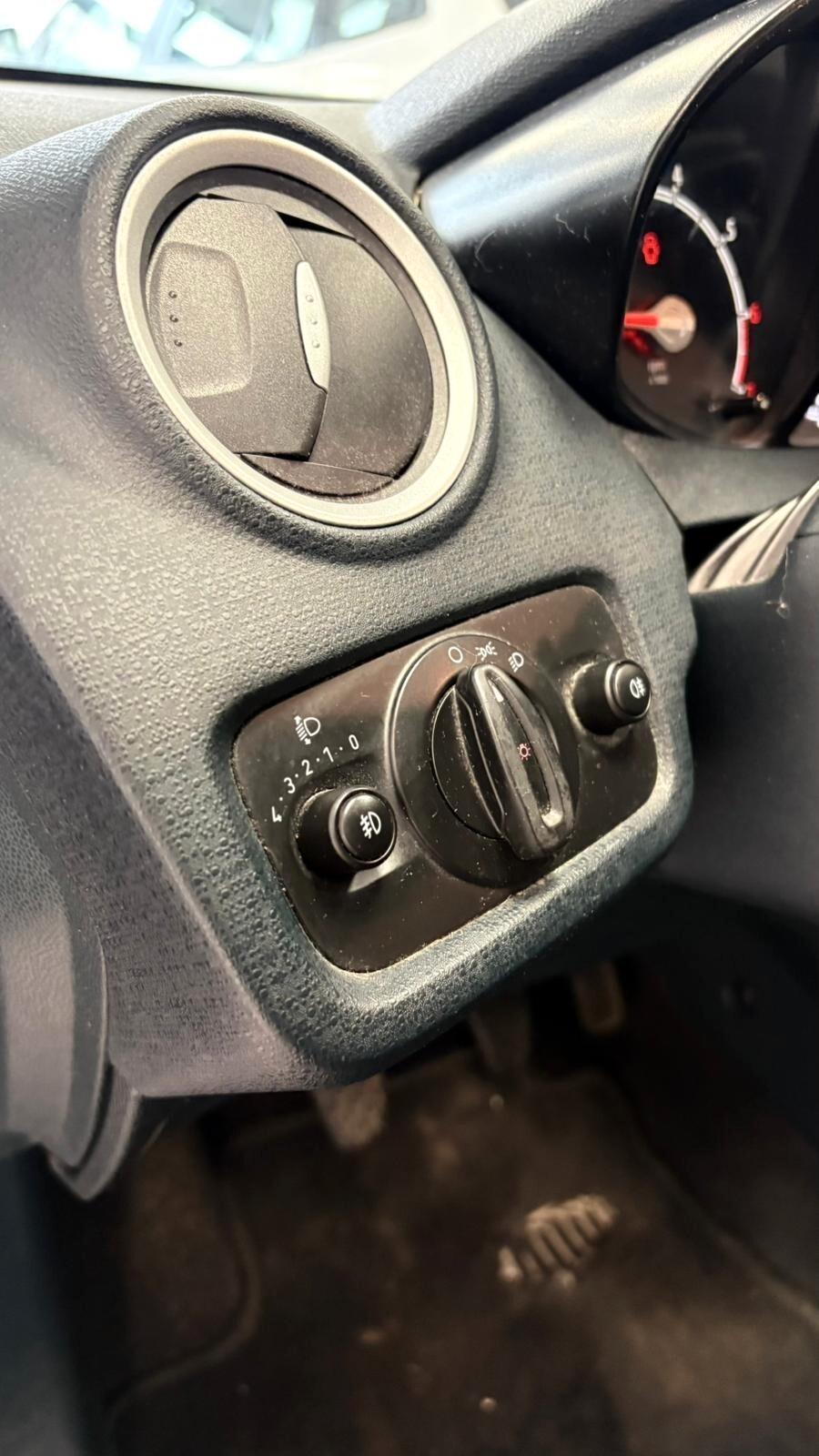 Ford Fiesta 1.2 82CV 3p. Titanium Bs.