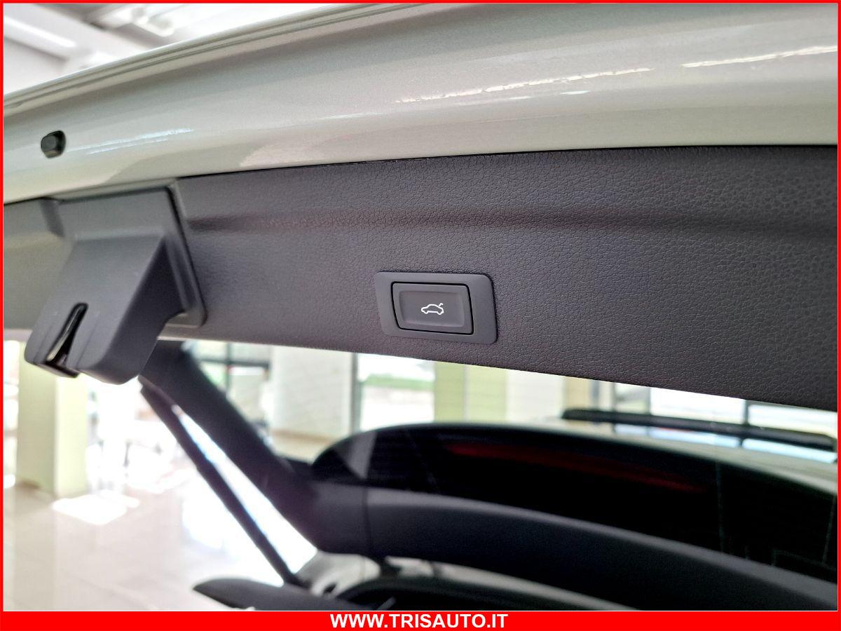 AUDI Q3 SPB 40 2.0 TDI S-Tronic Quattro S-Line Black Identity (TETTO PANORAMICO APRIBILE)