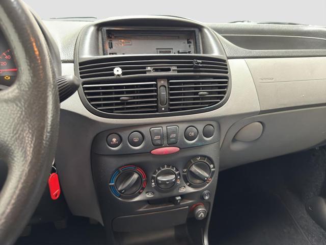 FIAT Punto 1.2i 16V cat 5 porte EL