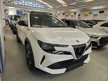 Alfa Romeo Junior Junior 1.2 ibrida Speciale edct6 - Tetto apribile