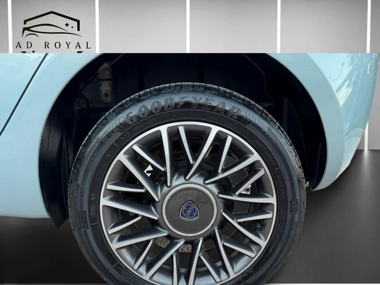 Lancia Ypsilon 1.0 FireFly 5 porte S&S Hybrid Alberta Ferretti 10/2023