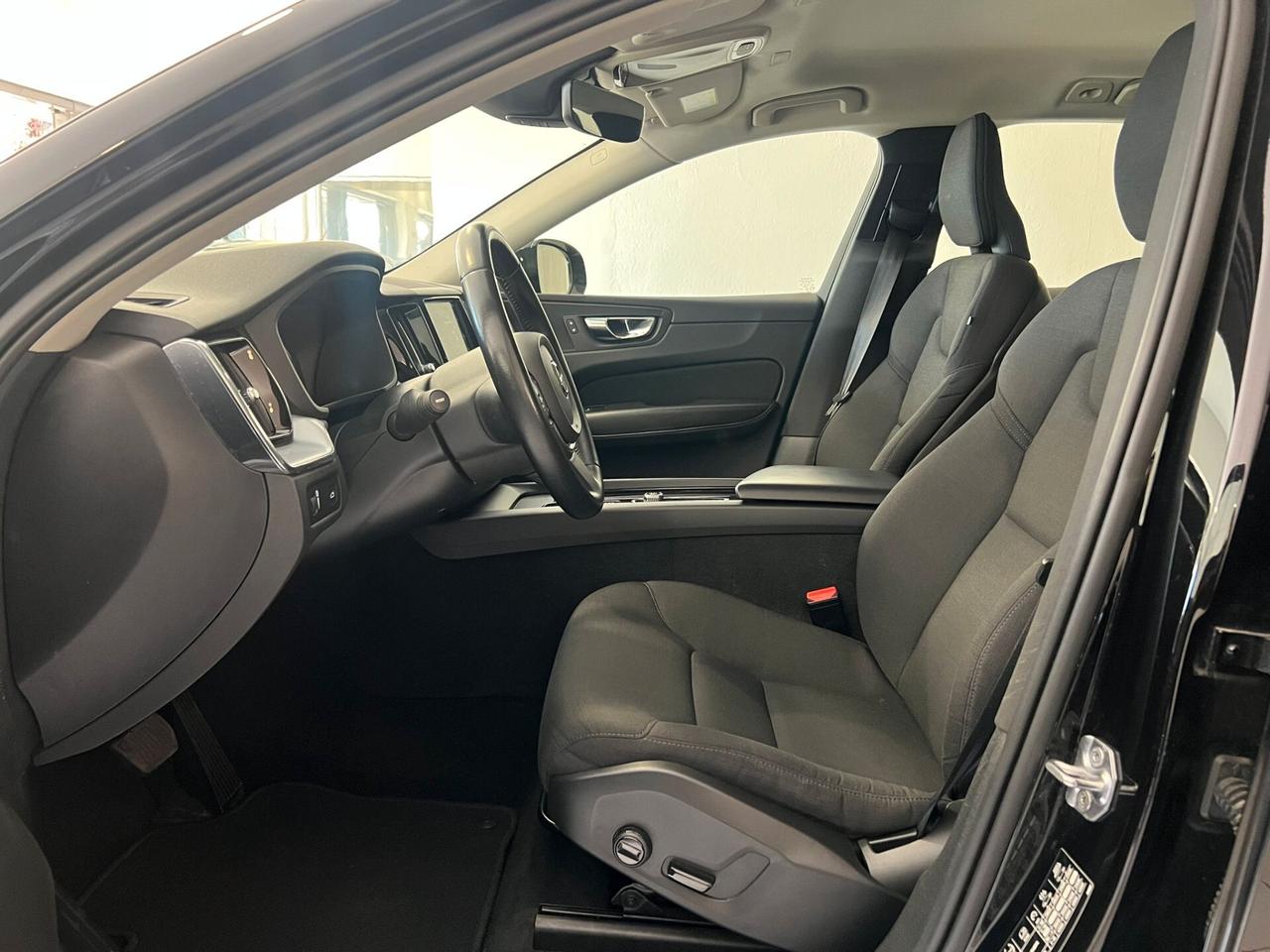 Volvo XC 60 B4 Diesel AWD Geartronic Business Plus - 2020