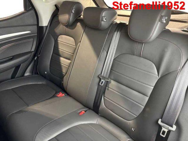 MG ZS MG 1.5L 5MT LUXURY Classic Benzina - Cosmic Silve