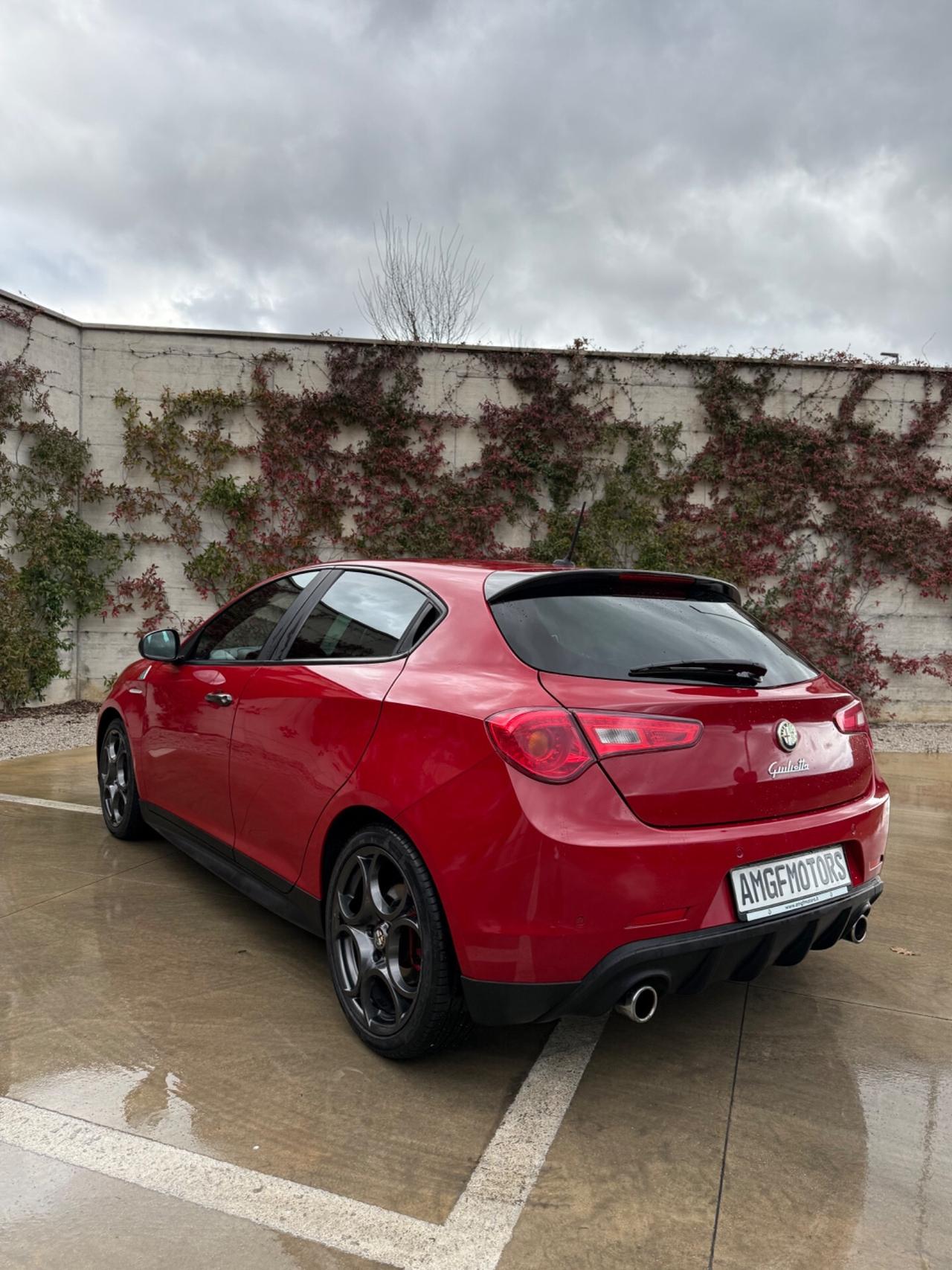 Alfa Romeo Giulietta 1750 Turbo TCT Quadrifoglio Verde Lounge Edition serie limitata N 239