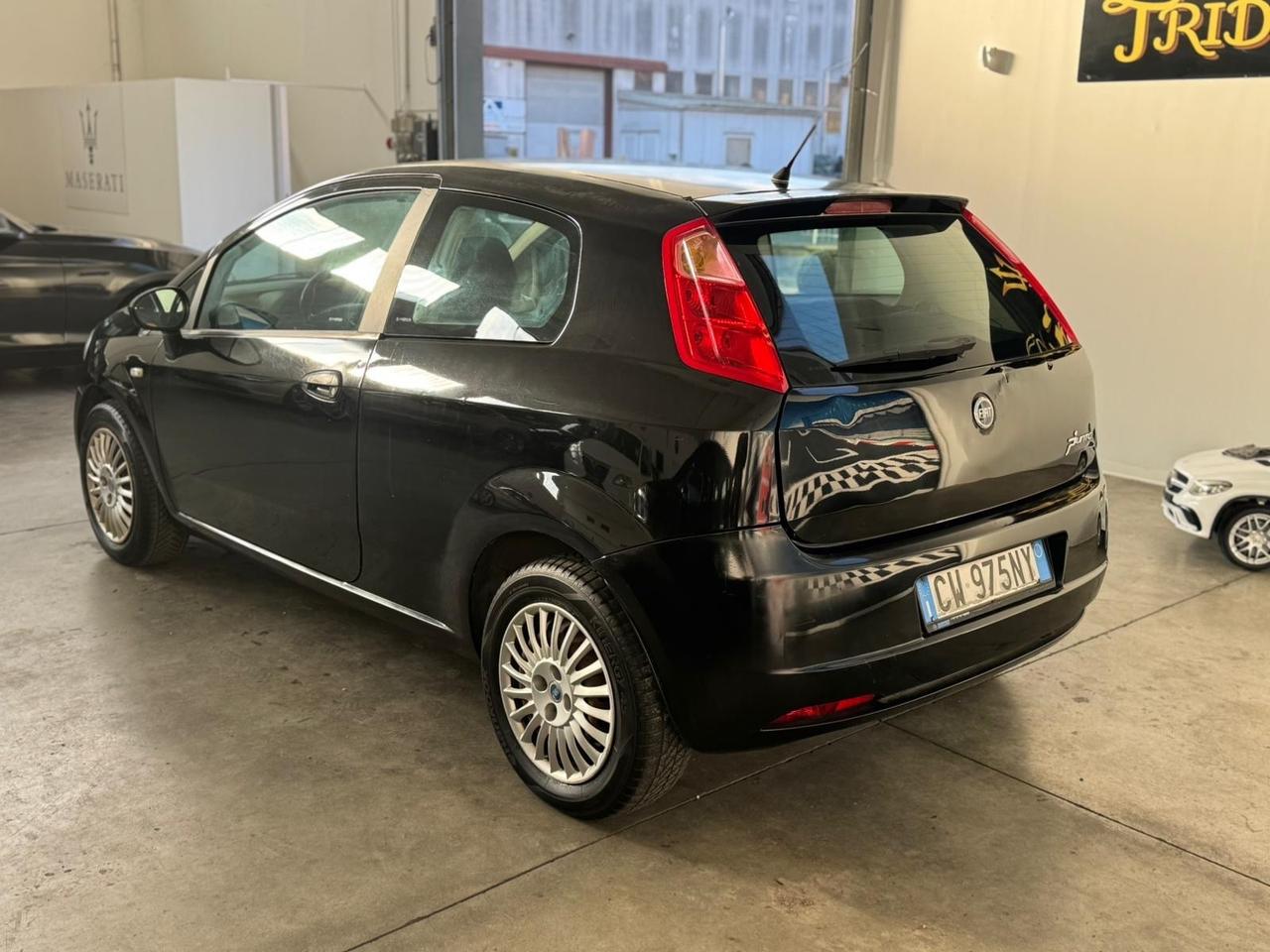 Fiat Grande Punto 1.4 BENZINA OK NEOPATENTATI