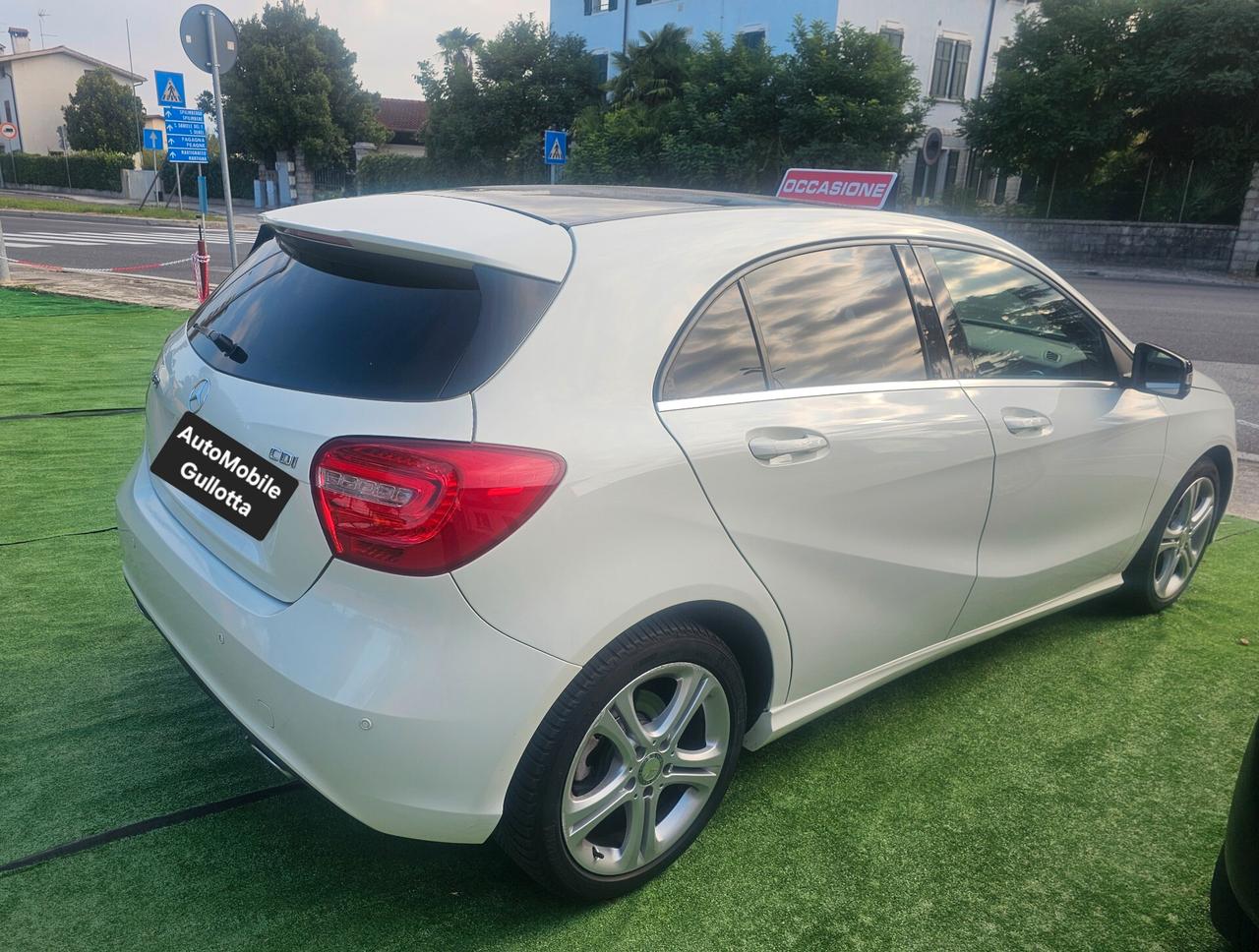 Mercedes-benz A 180 160 CDI BlueEFFICIENCY Premium