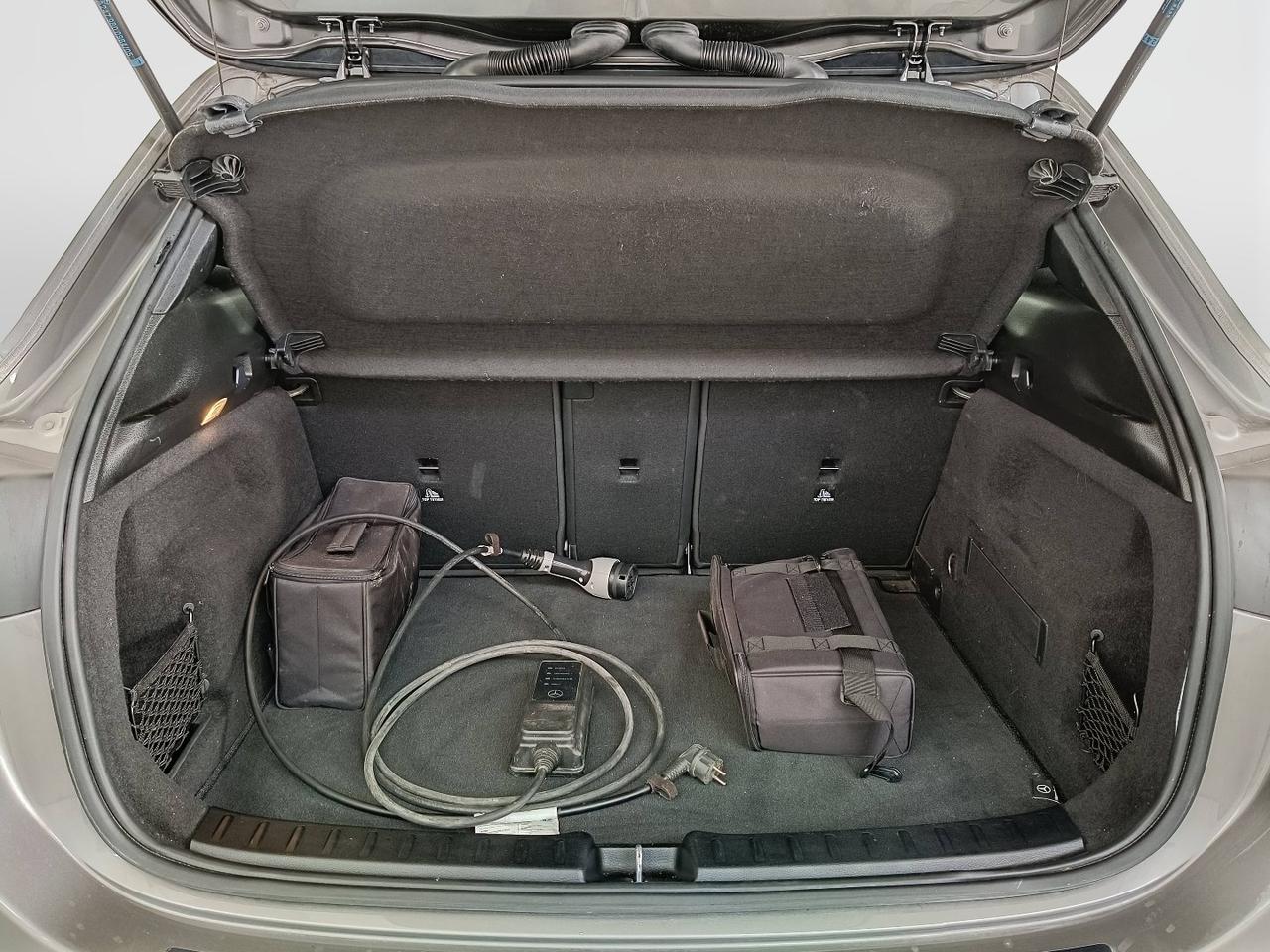 Mercedes-Benz GLA-H247 2020 - GLA 250 e phev (eq-power) Premium auto