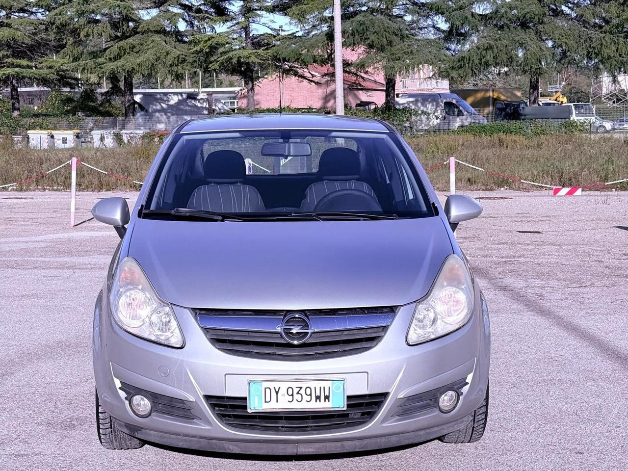 Opel Corsa 1.2 5 porte Ok neopatentati