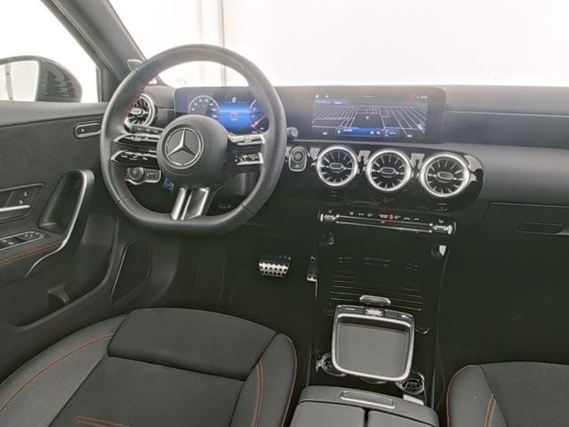 MERCEDES-BENZ A 180 Automatic AMG Line Advanced Plus
