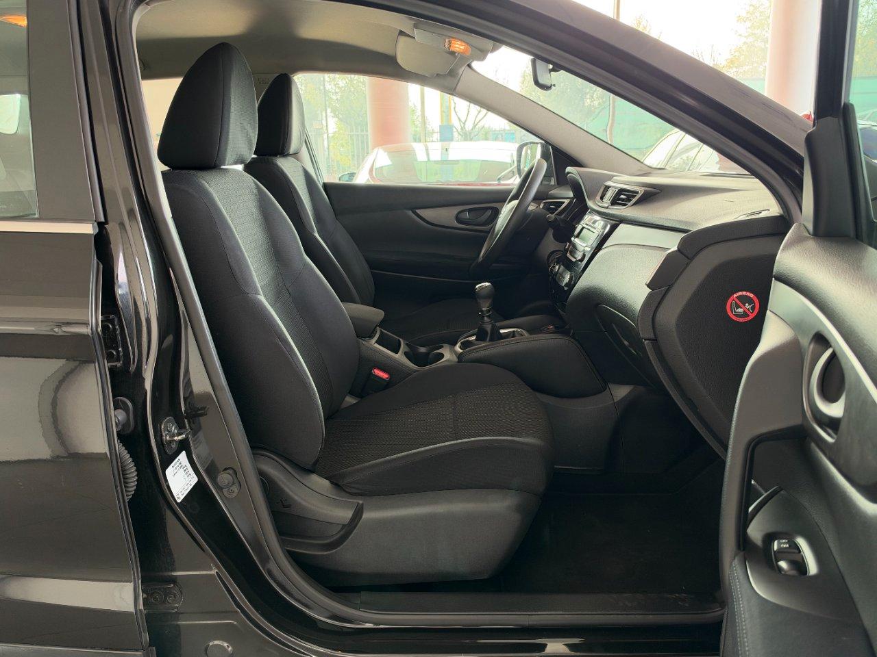Nissan Qashqai 1.5 dci Visia 110cv
