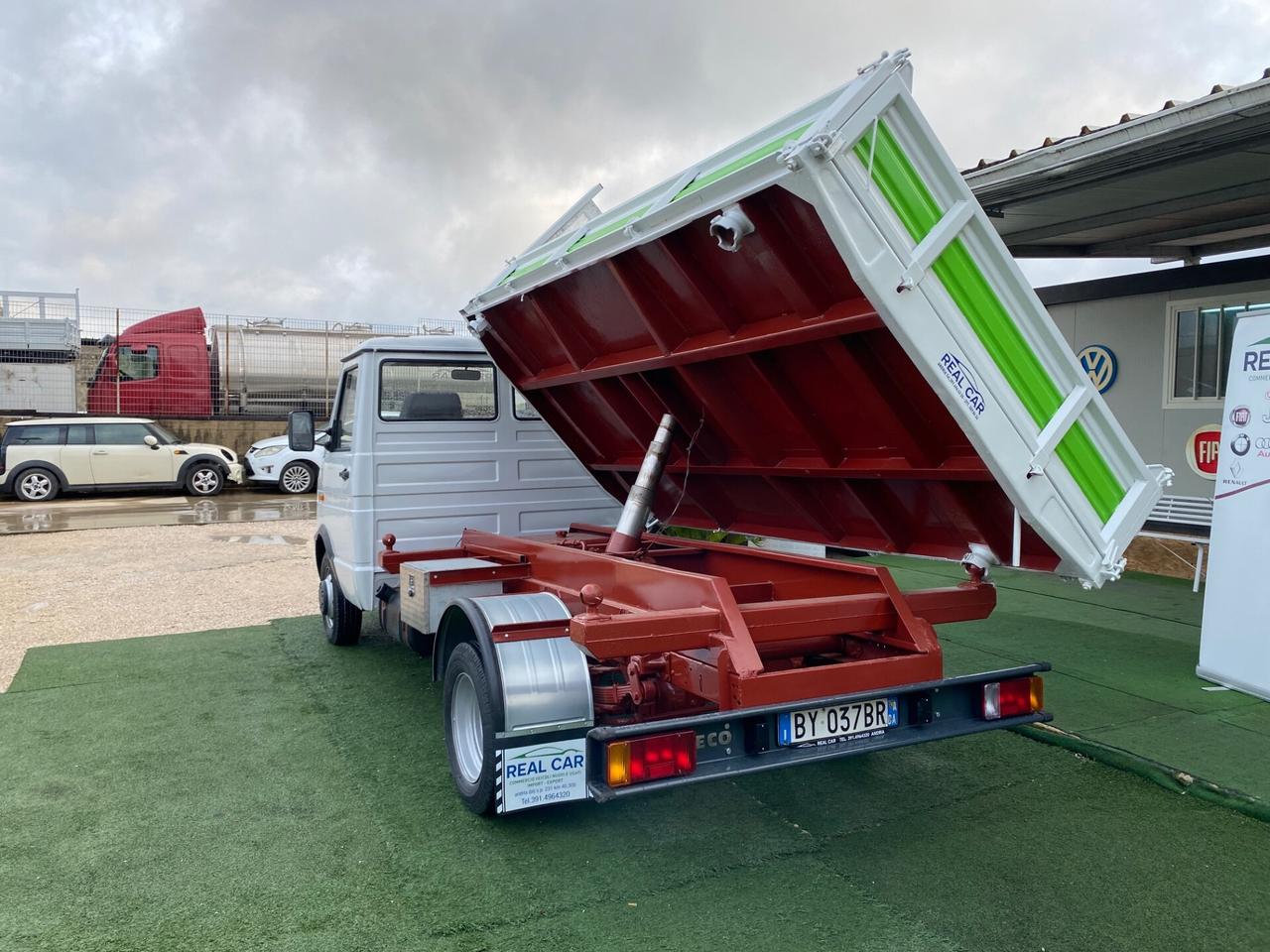 Iveco Daily 35-12 Ribaltabile Trilaterale