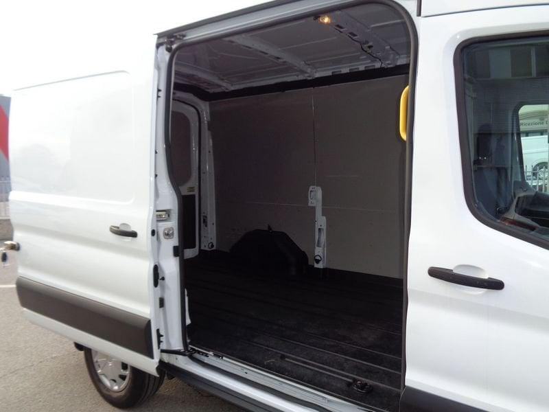 Ford Transit Transit 330 2.0TDCi EcoBlue 130CV L2H2 Trend + IVA