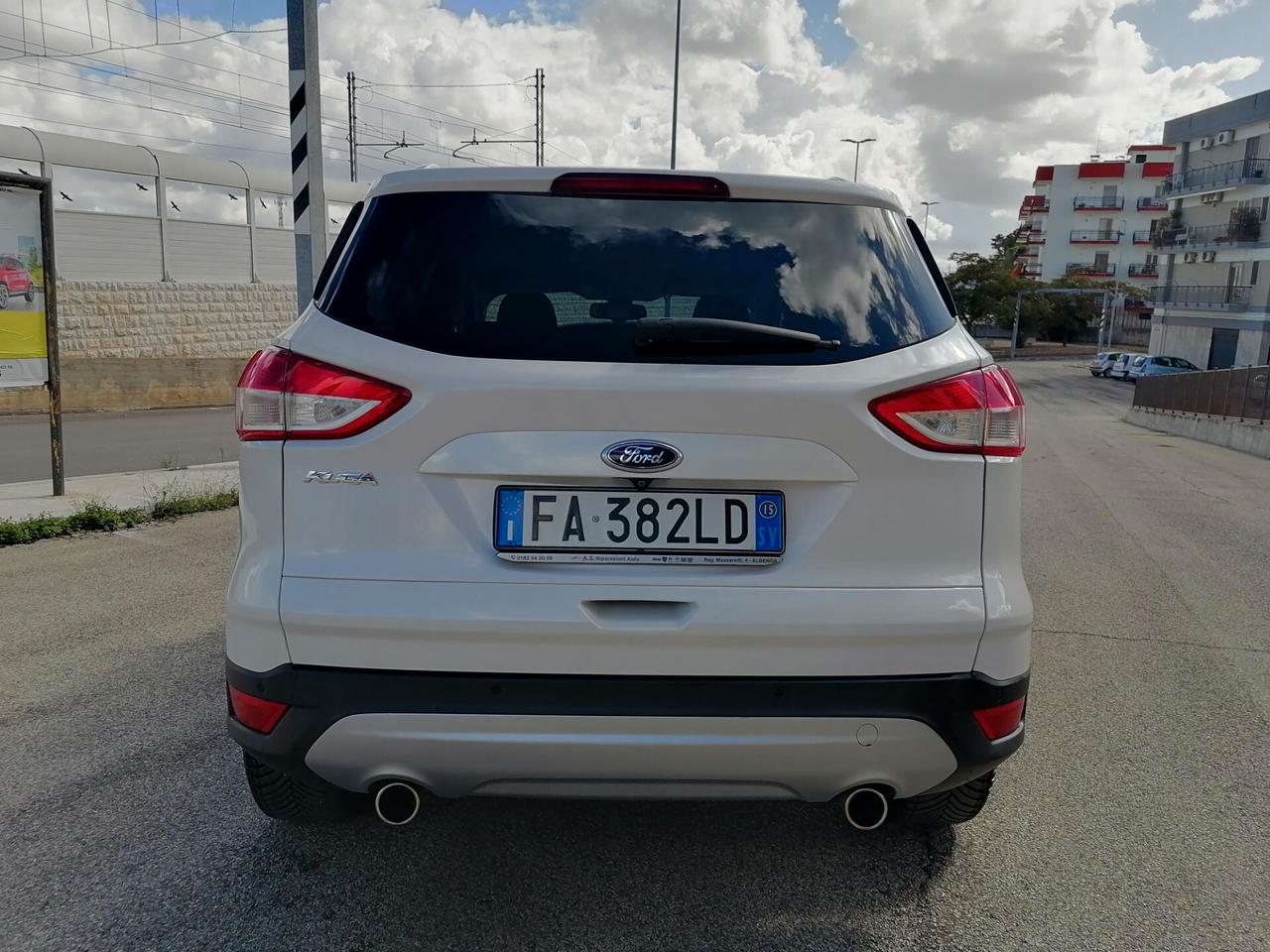 Ford Kuga 2.0 TDCI 150 CV 4X4 TITANIUM *116.000 km* 2015