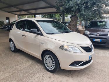 Lancia Ypsilon 1.2 69 CV 5 porte GPL Ecochic Silver