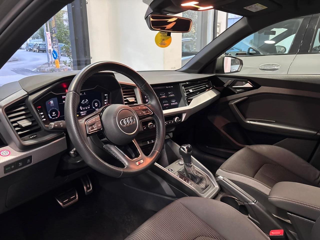 AUDI A1 CITYCARVER 30TFSI S-TRONIC S-LINE