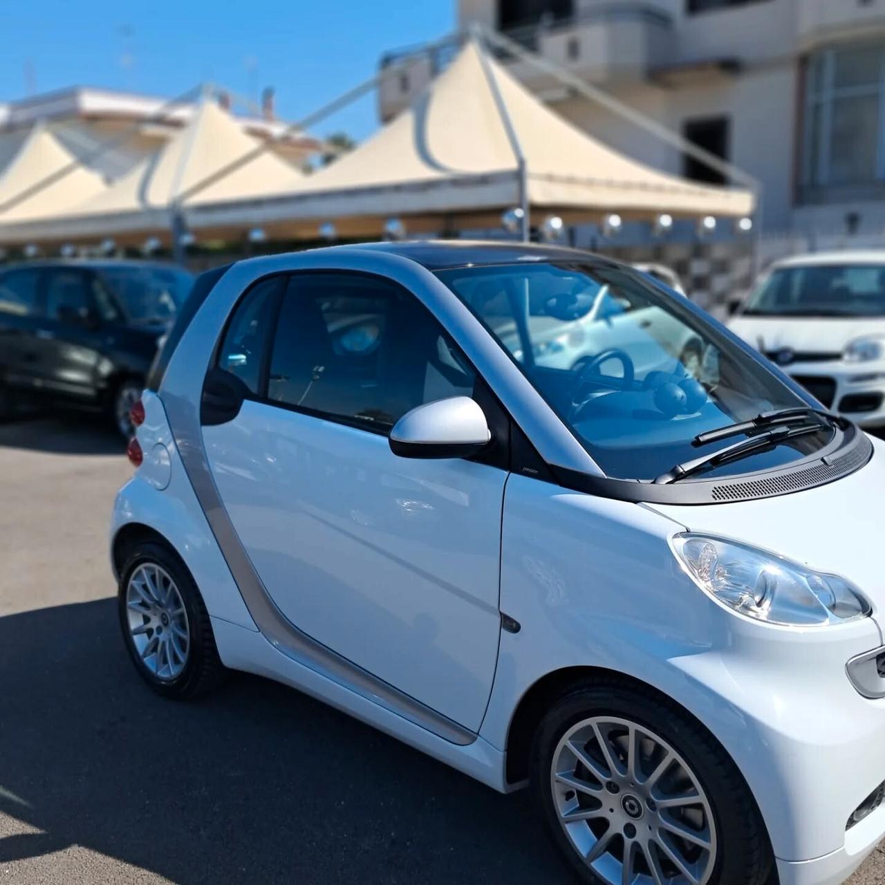 Smart ForTwo 800 40 kW coupé passion cdi
