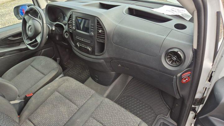 MERCEDES EVITO LONG ELETTRICO