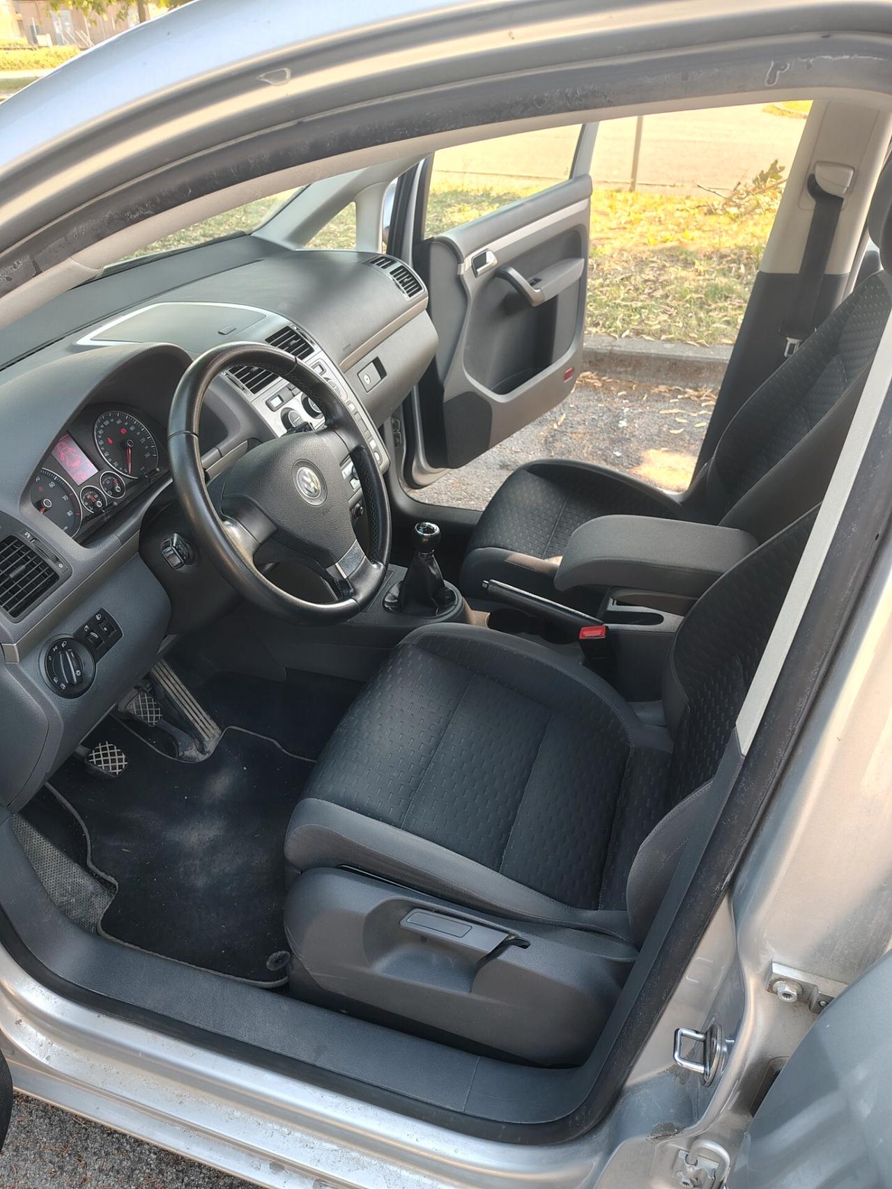 Volkswagen Touran 2.0 Highline METANO