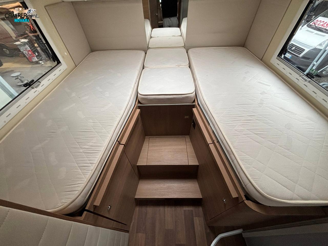 ELNAGH T-LOFT 530 SPECIAL EDITION - motorhome con letti gemelli in coda ed ampio garage